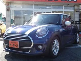 紺色がおしゃれなドイツ車✨MINIクーパーのご紹介です😊